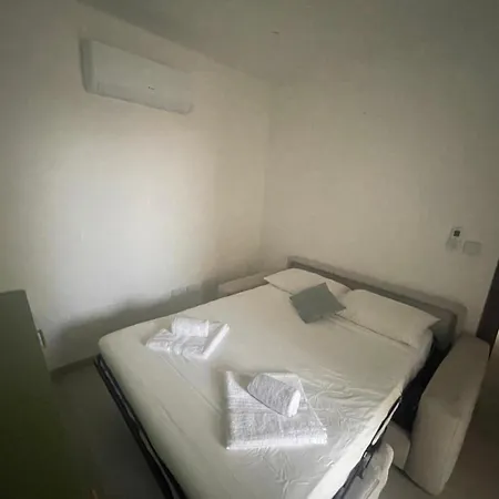 Guesthost - Breeze & Patio Comfort *