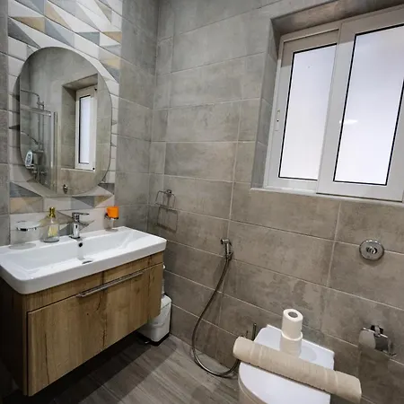 Apartmán Guesthost - Breeze & Patio Comfort *