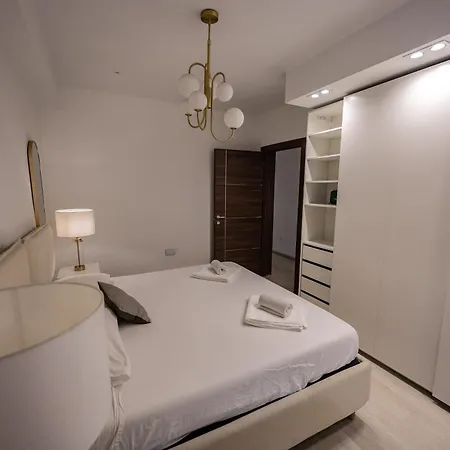 Guesthost - Breeze & Patio Comfort Апартаменты Слима