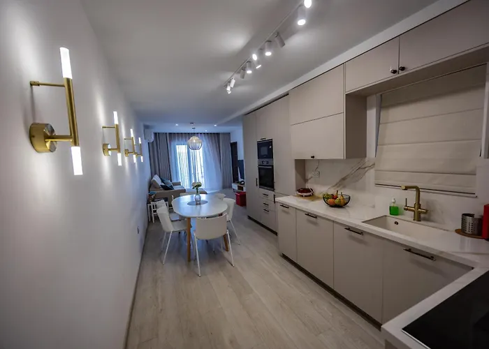 Guesthost - Breeze & Patio Comfort * Σλιέμα