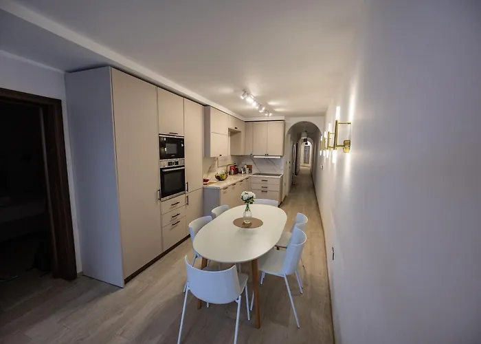 Guesthost - Breeze & Patio Comfort Σλιέμα