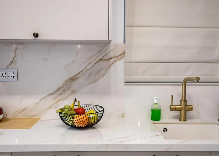 Guesthost - Breeze & Patio Comfort * Σλιέμα