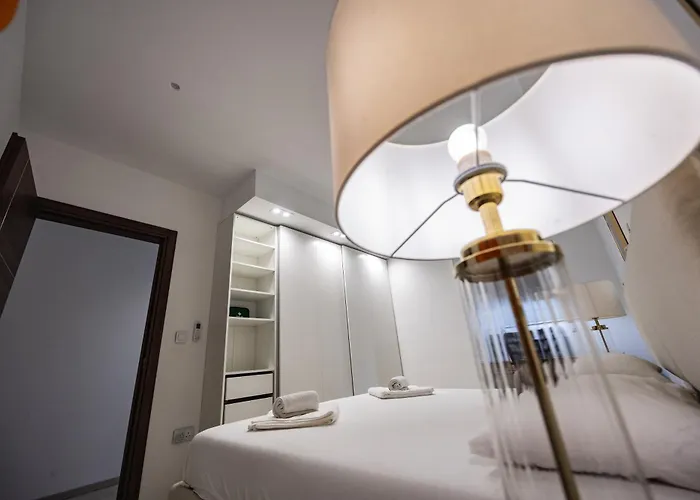 Guesthost - Breeze & Patio Comfort * Σλιέμα