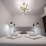 Guesthost - Breeze & Patio Comfort *