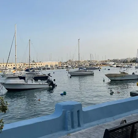 Guesthost - Breeze & Patio Comfort شقة